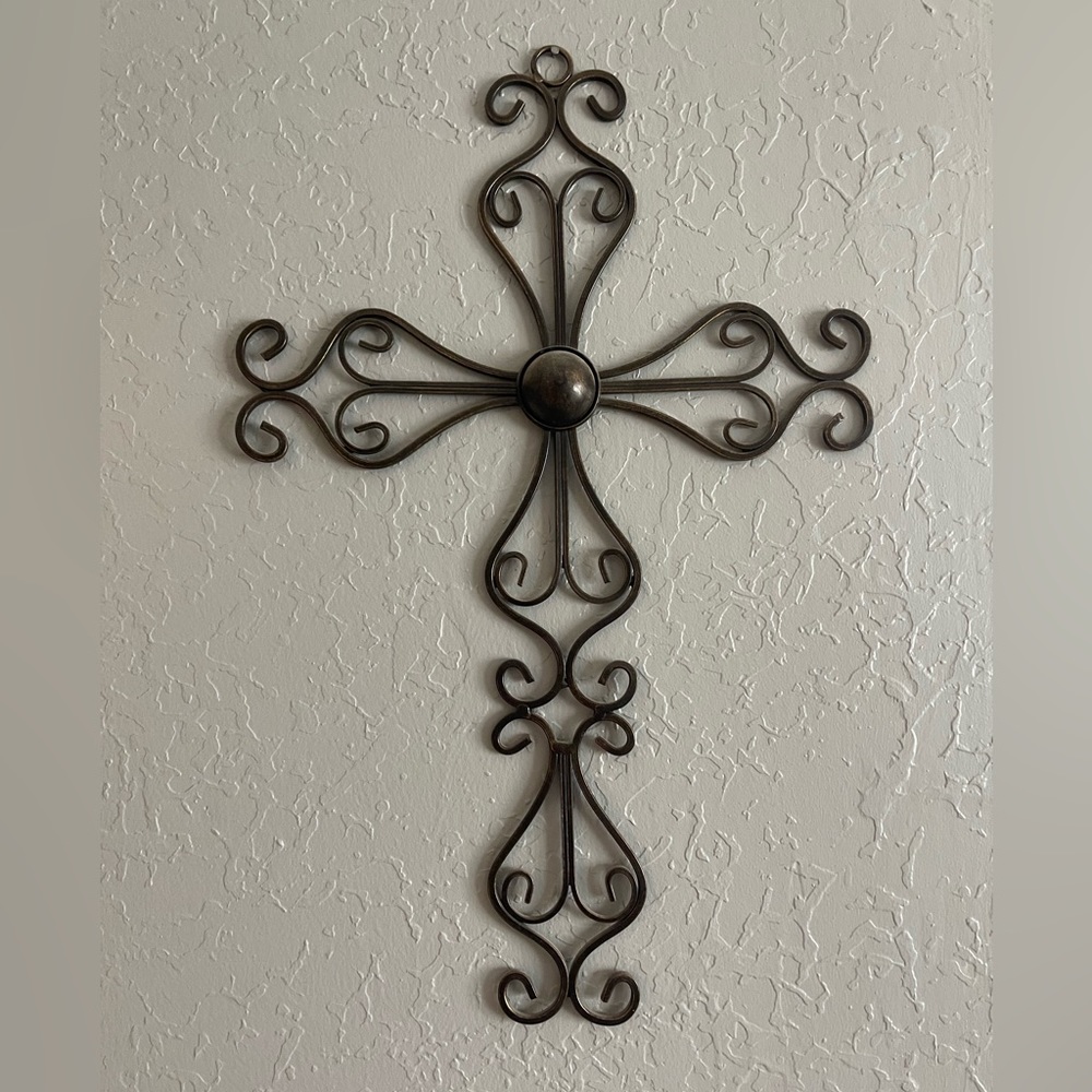Cross wall decor